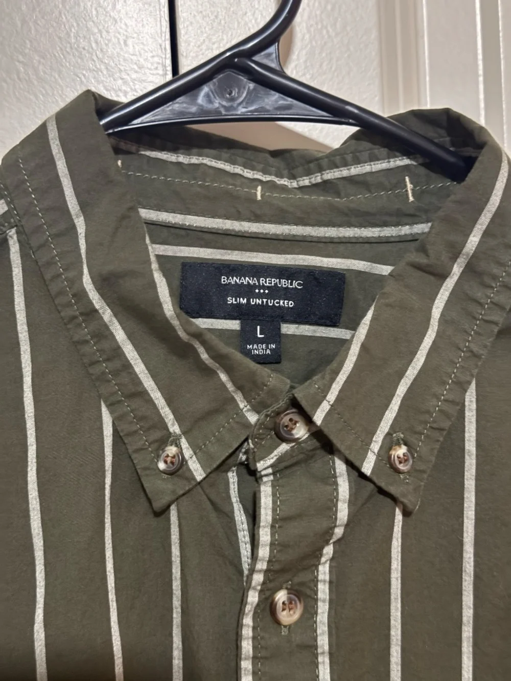 Banana Republic Slim Untucked Dress Shirt - L